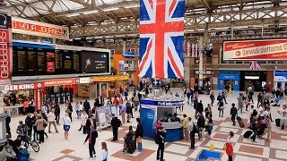 A Walk Through The London Victoria Station London England [upl. by Oisor]